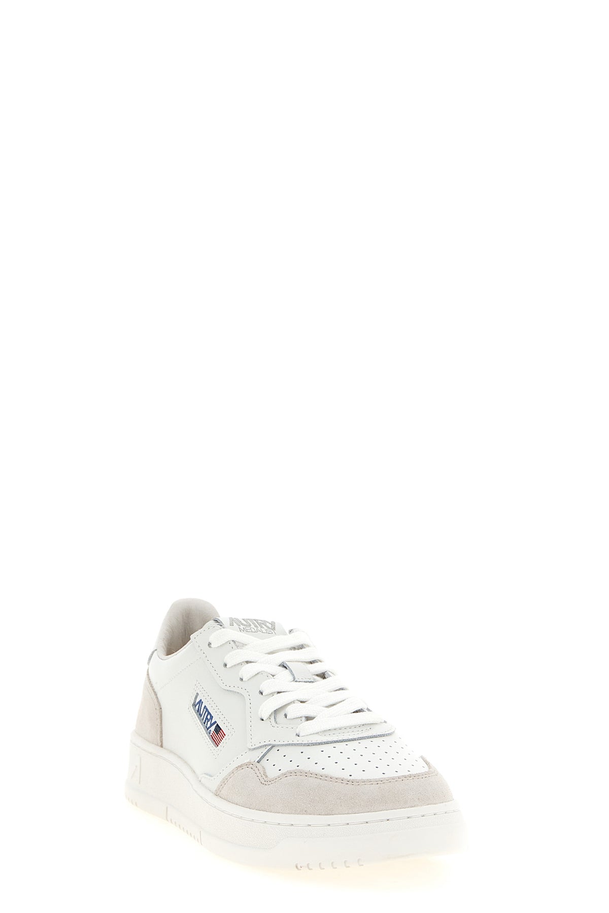 the autry medalist low sneaker