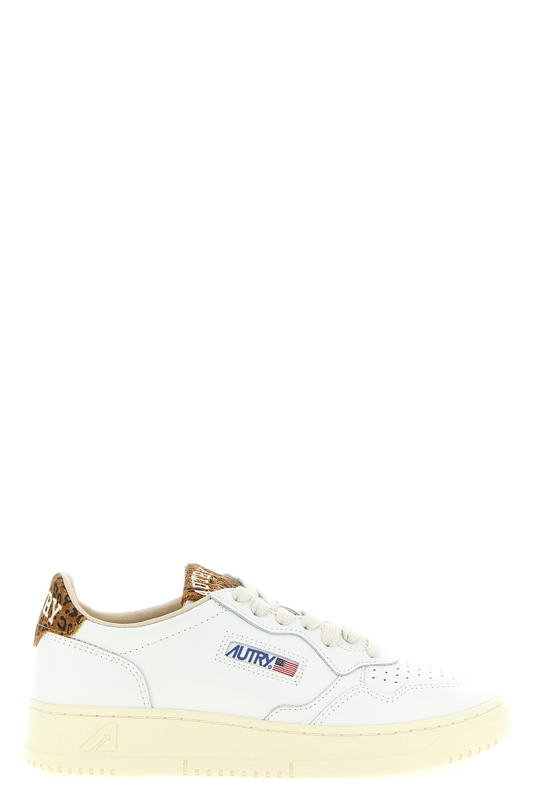 AUTRY 36 the autry medalist low sneakers feature an essential silhouette made of fine s