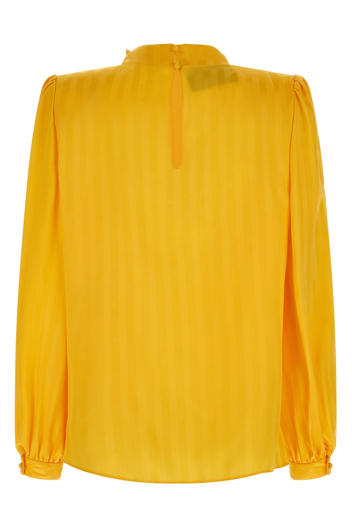 valentino garavanis mossi pure silk shirt stands out for its sartorial constr