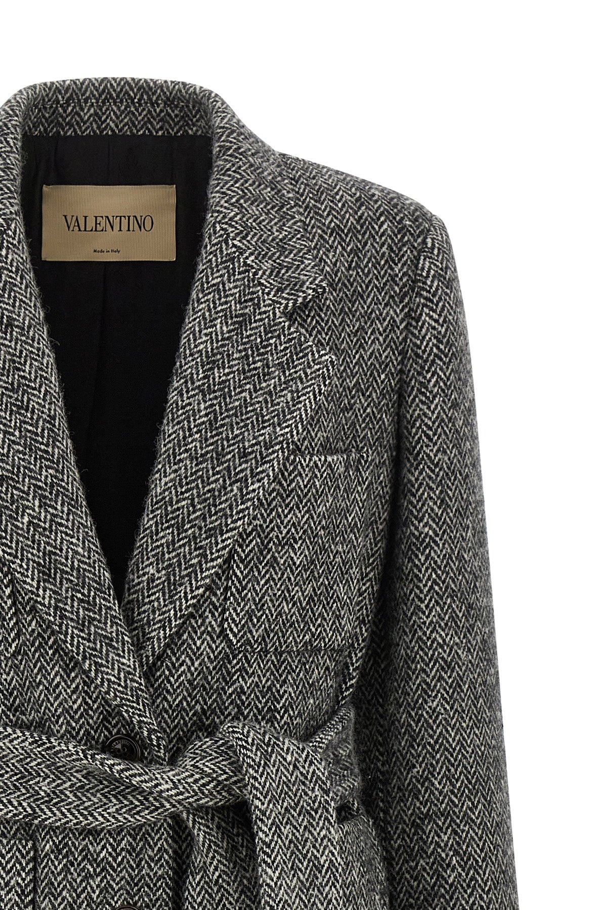 the valentino garavani mossi coat sets new standards of tailoring through a st