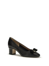 vera pumps with bow