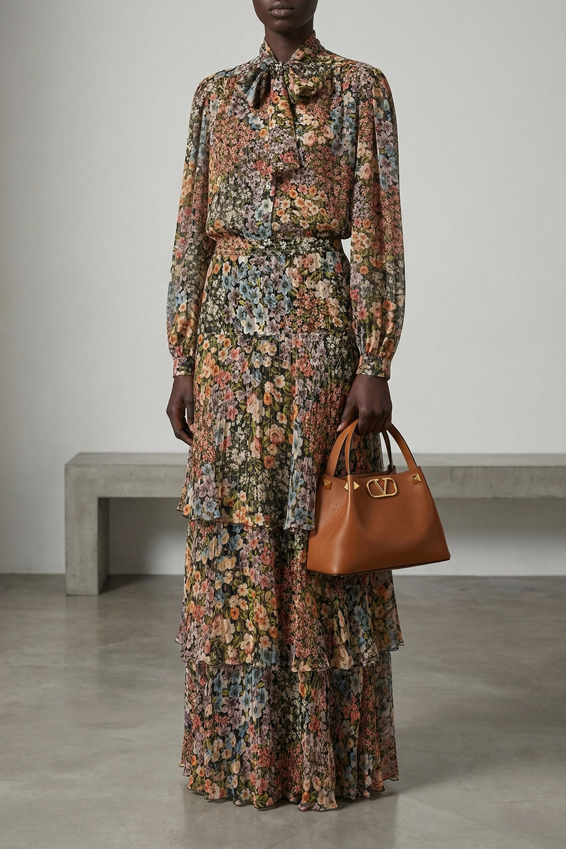 VALENTINO GARAVANI 42 midi skirt in semi-transparent silk
