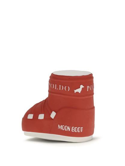 MOON BOOT OS sound toy by poldo x moonboot “squeaky”