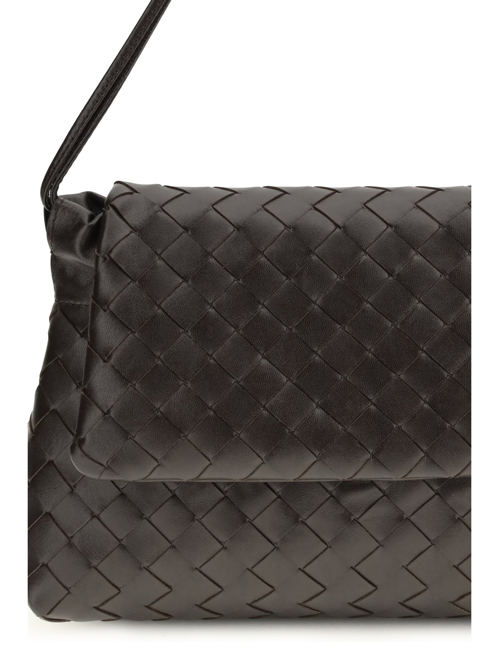 woven shoulder bag