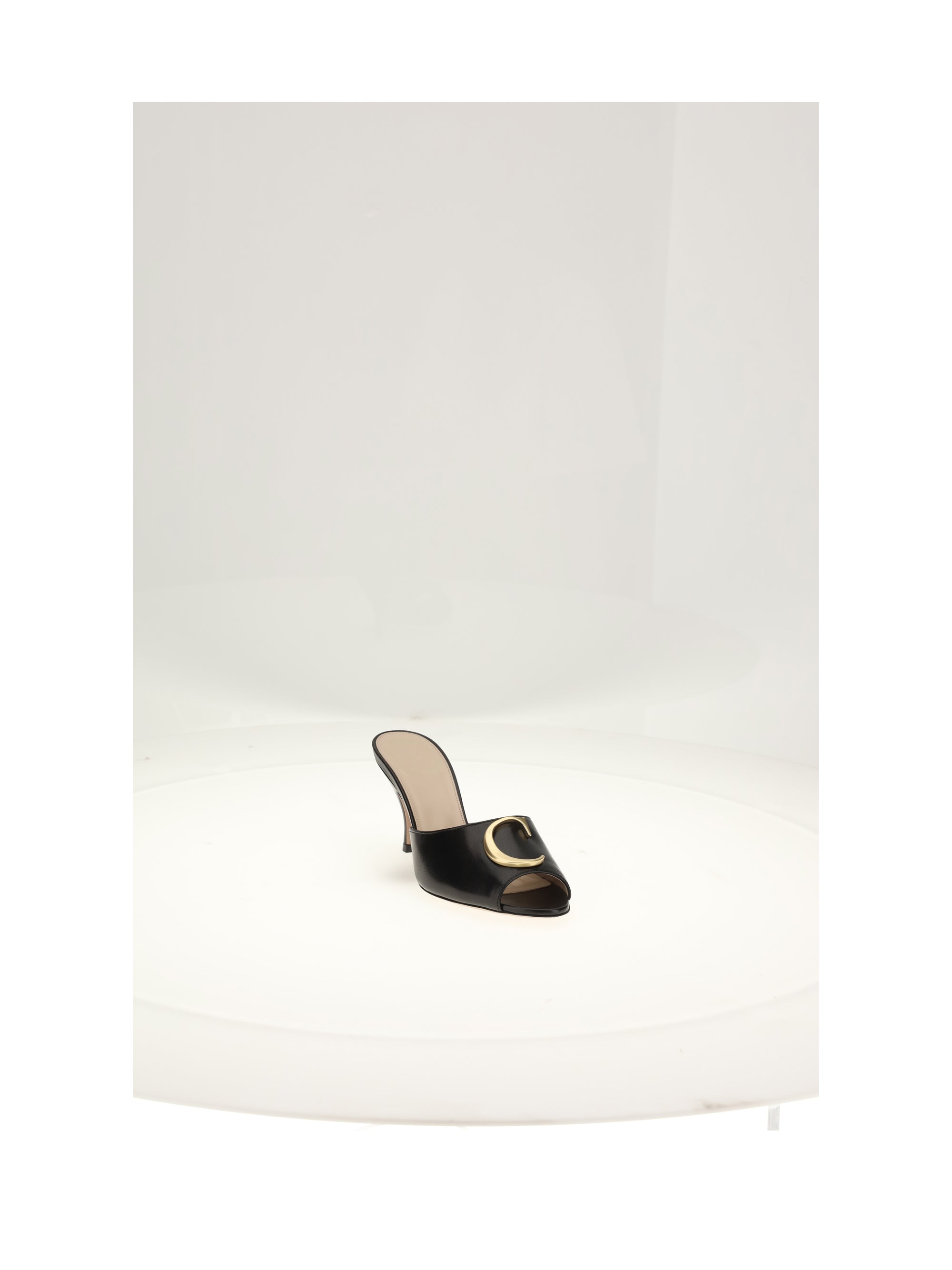sandal shoes