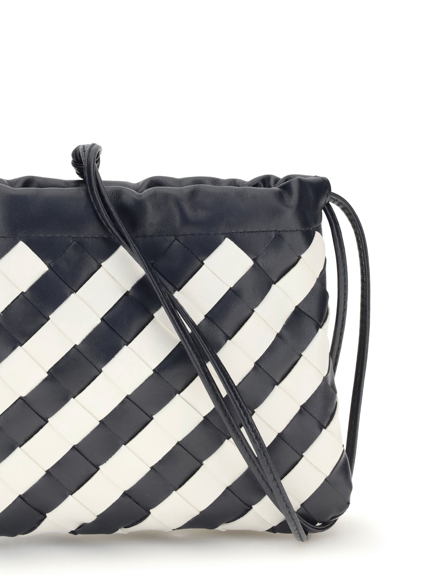 intrecciato clutch