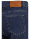 four-pocket jeans