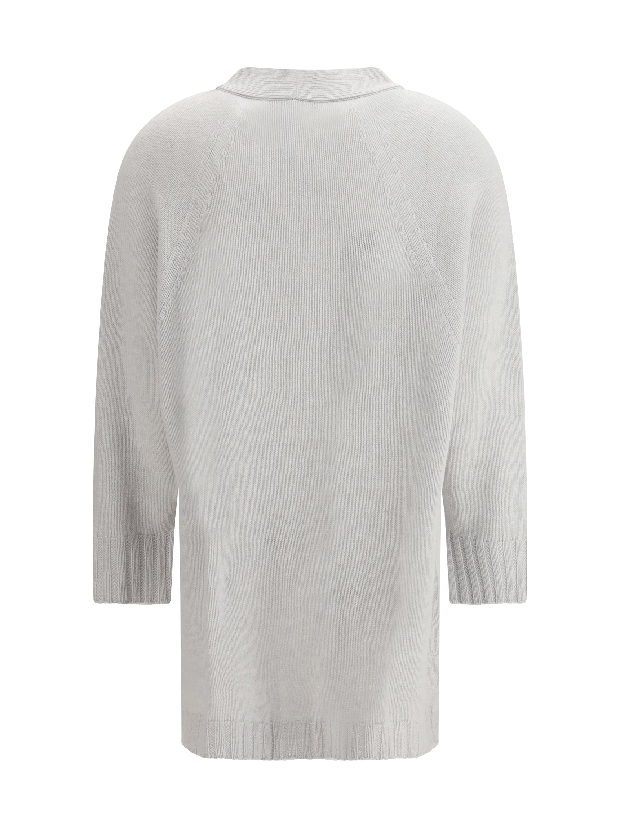 cardigan in fine knit with a v-neckline