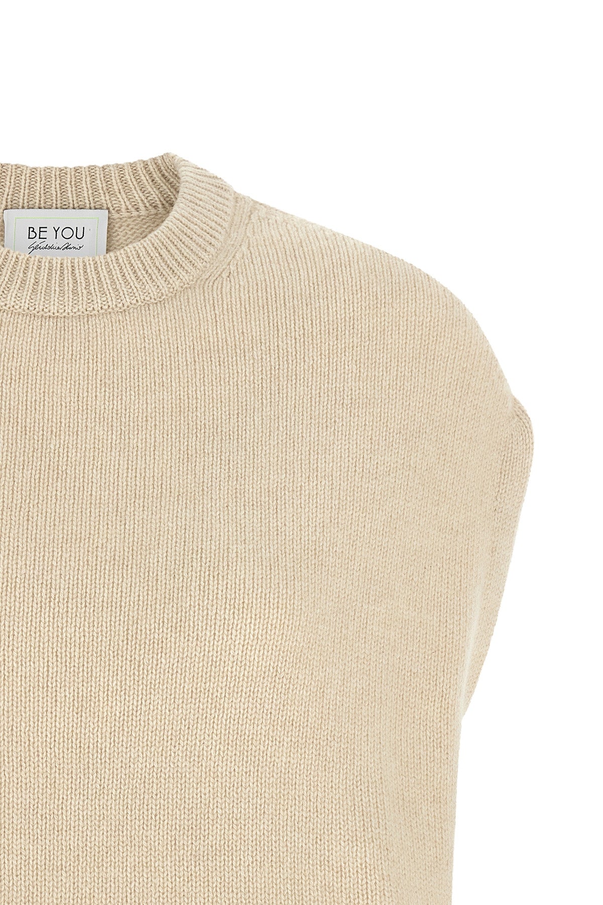 the be you 9040 vest in pure cashmere redefines the concept of essential knitw