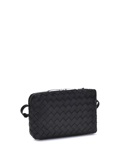 iconic intreccio shoulder bag