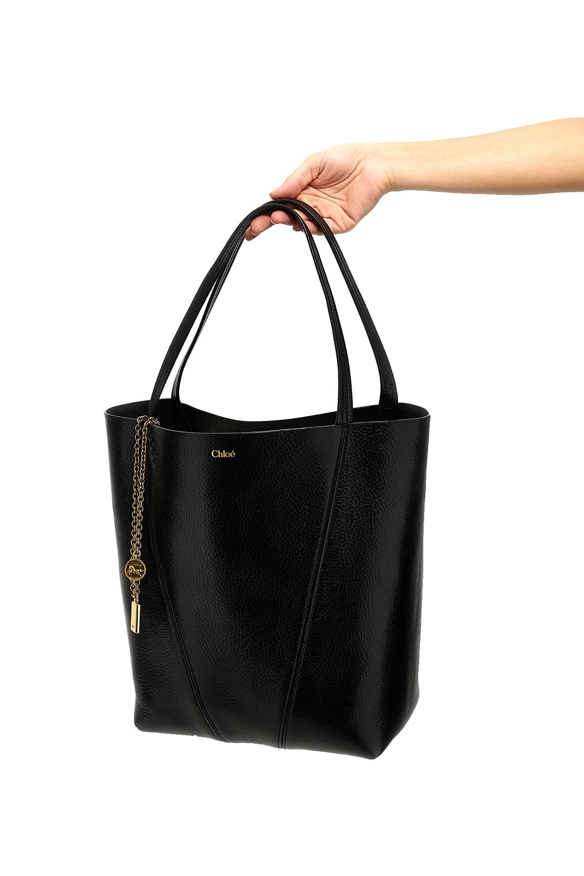 chloé spin shoulder bag in grainy leather
