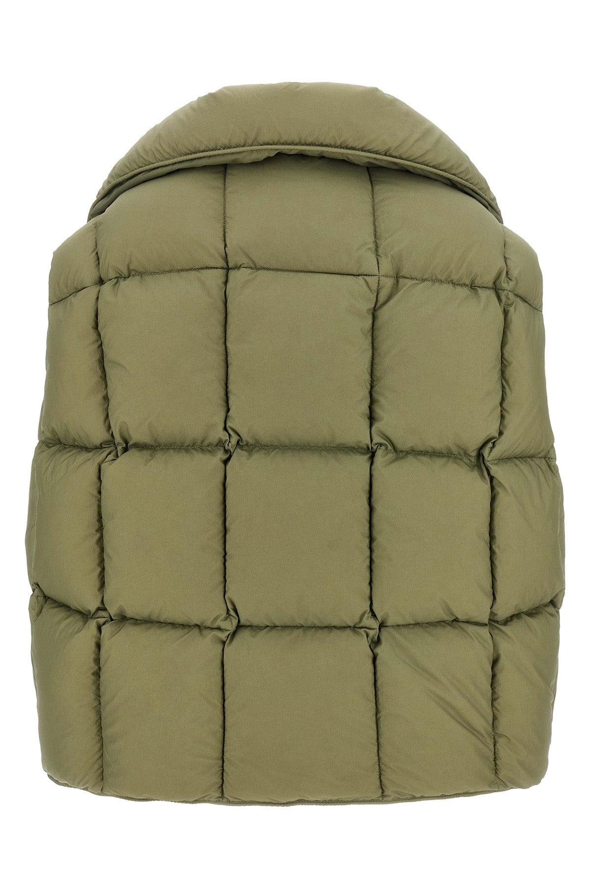 cozy cloud vest in quilted water-repellent nylon