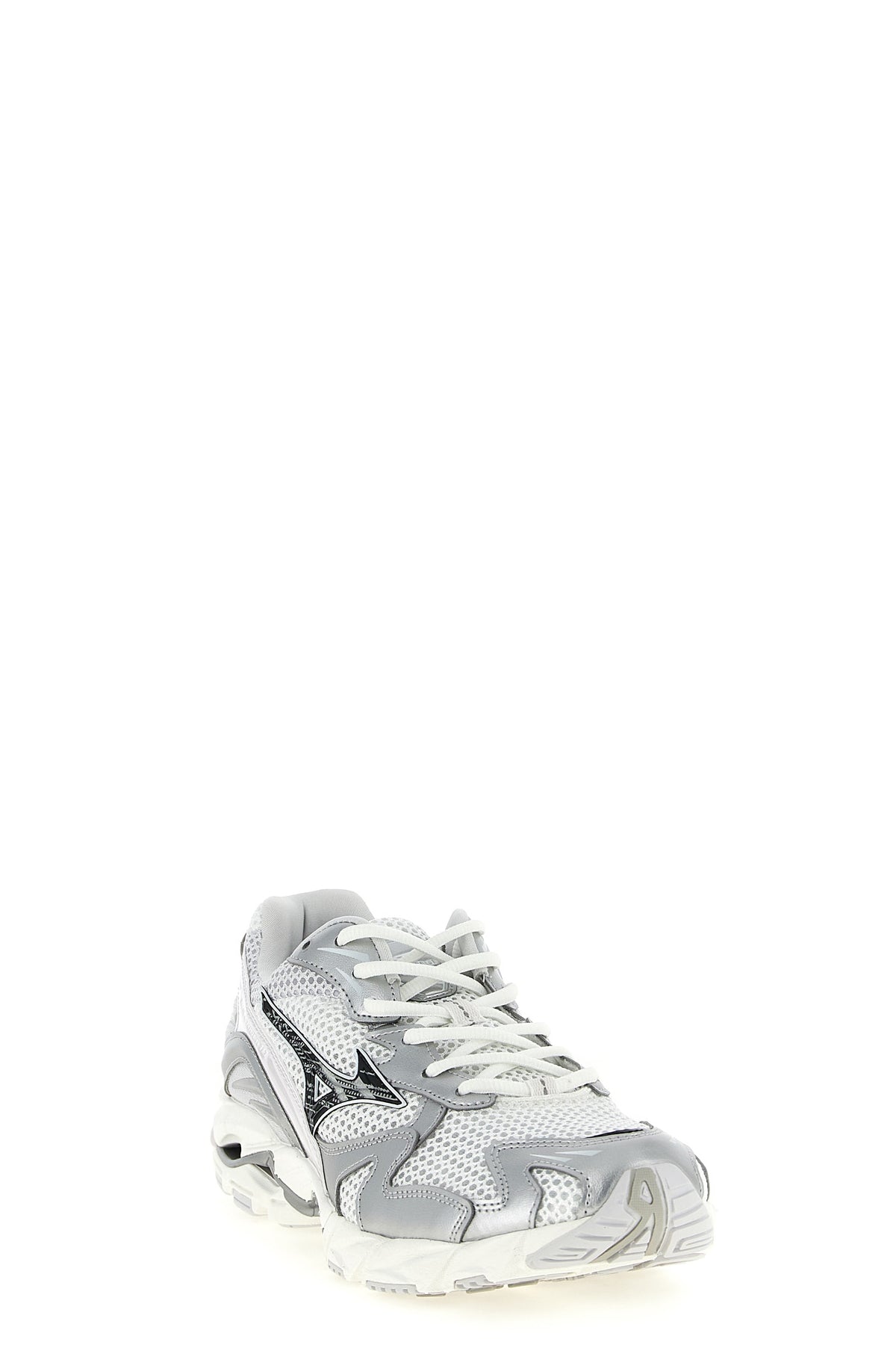 the mizuno wave rider 10 sneakers feature a dynamic low-top silhouette