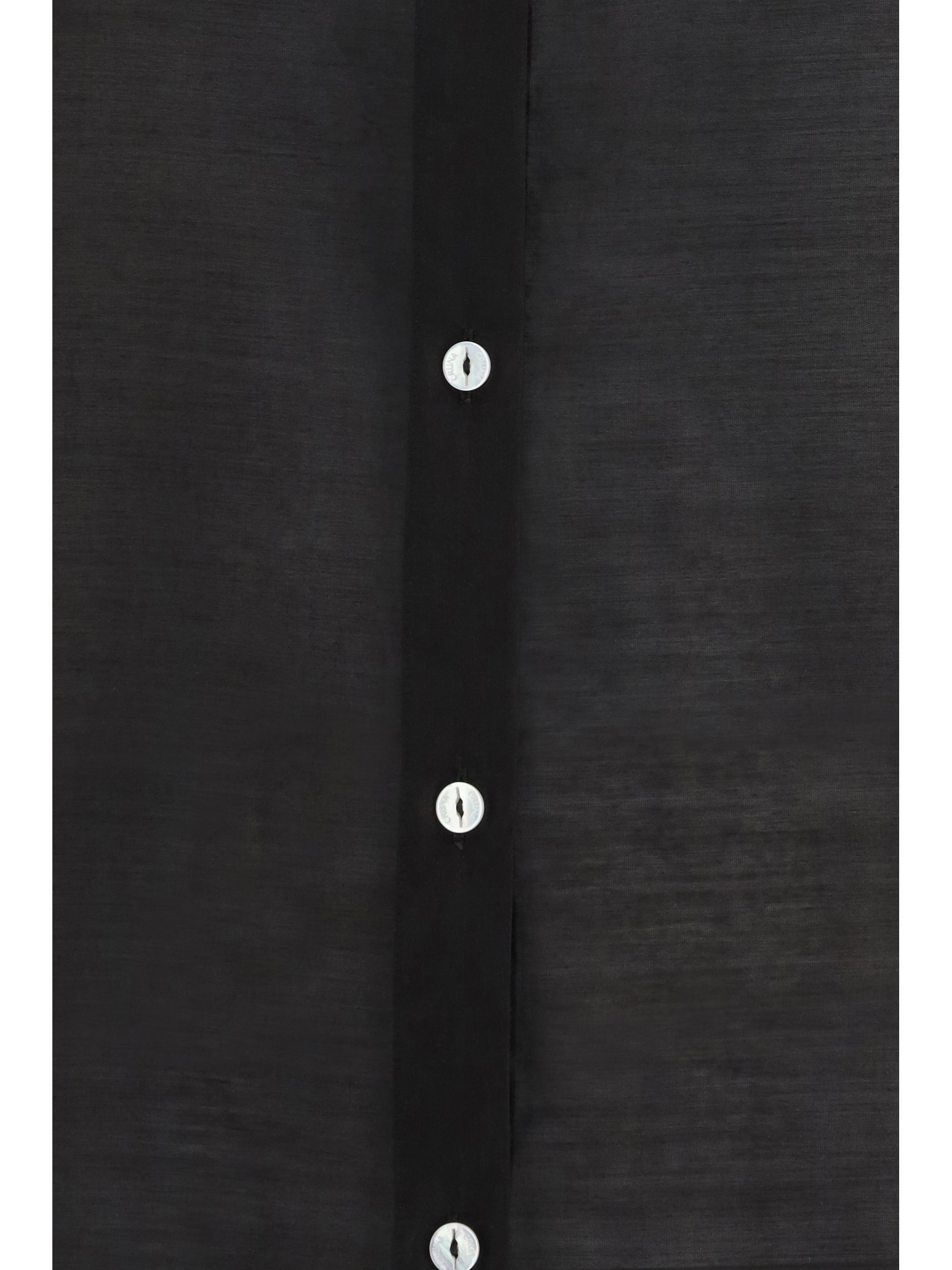 buttoned shirt