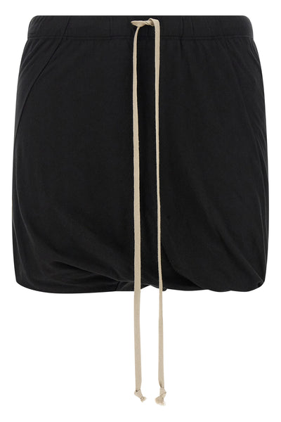 buds double cotton shorts to create draping