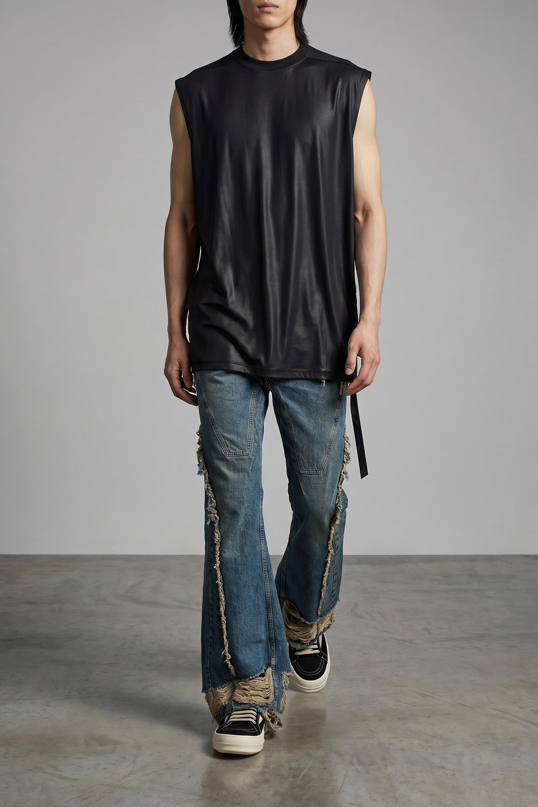 DRKSHDW M trap t top in light and fluid acetate jersey