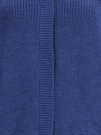 ELLA OS bomber sweater with an hook-and-eye closure