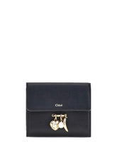 chloã‰-charms-trifold-wallet-CH25AP976Q12_001-black