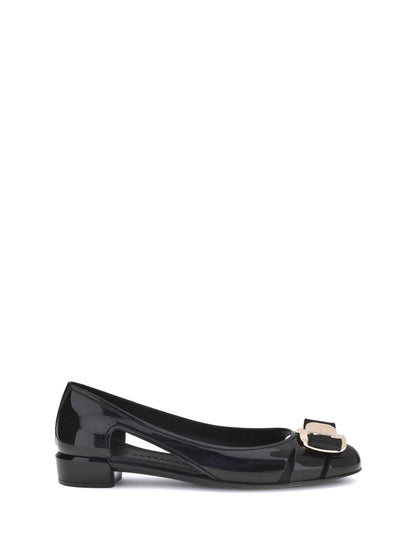 FERRAGAMO 10 rubber ballerina