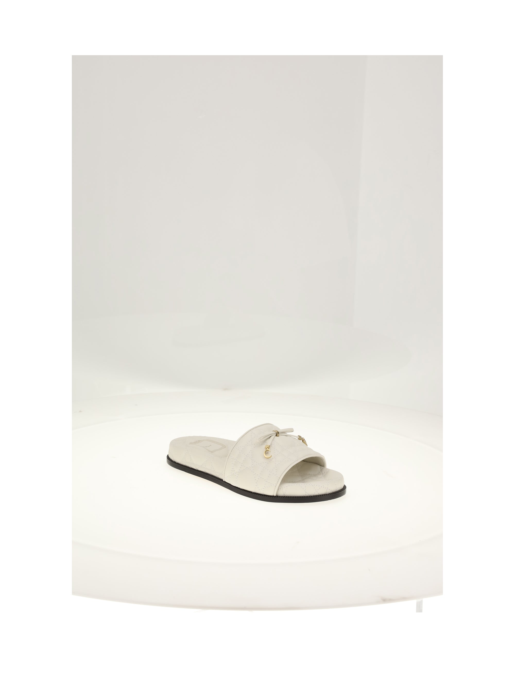 sandal shoes
