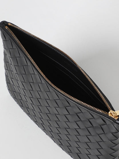 clutch in woven nappa