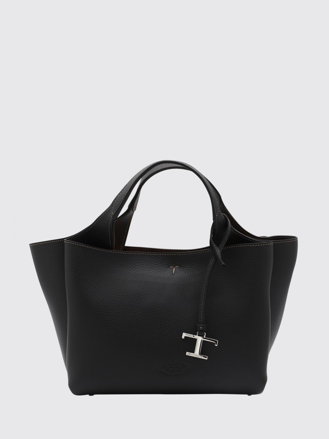 bag in grained leather