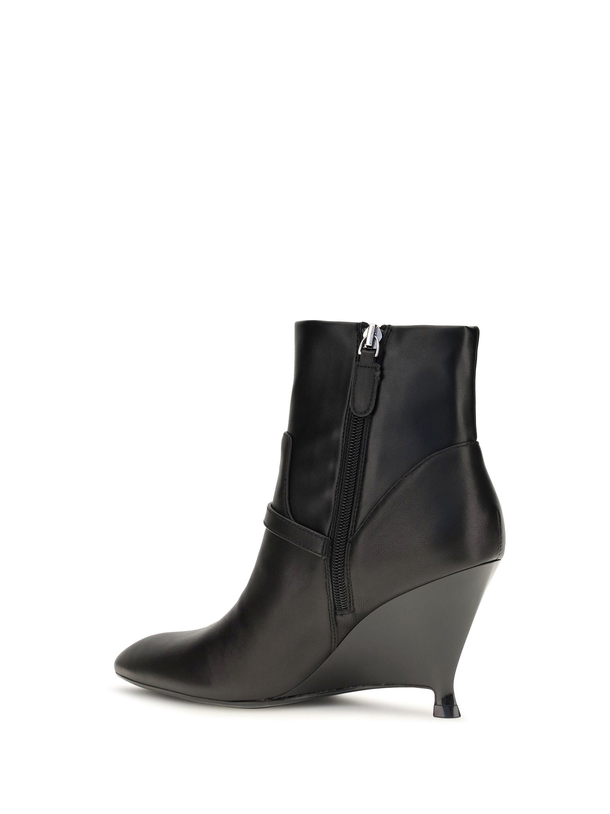 gwen leather ankle boots
