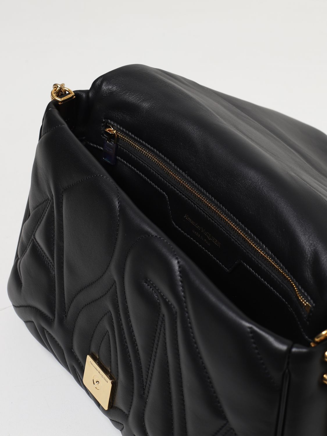seal bag in leather with embossed logo
