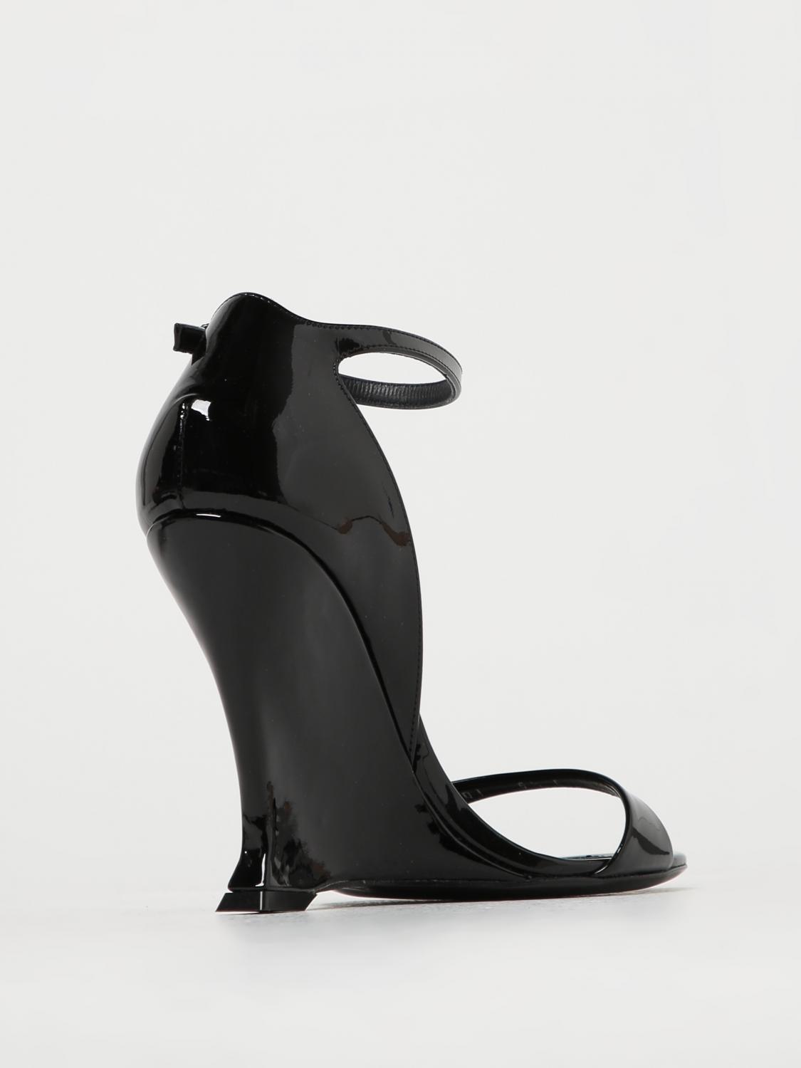 FERRAGAMO 10½ vidette patent leather sandals with wedge