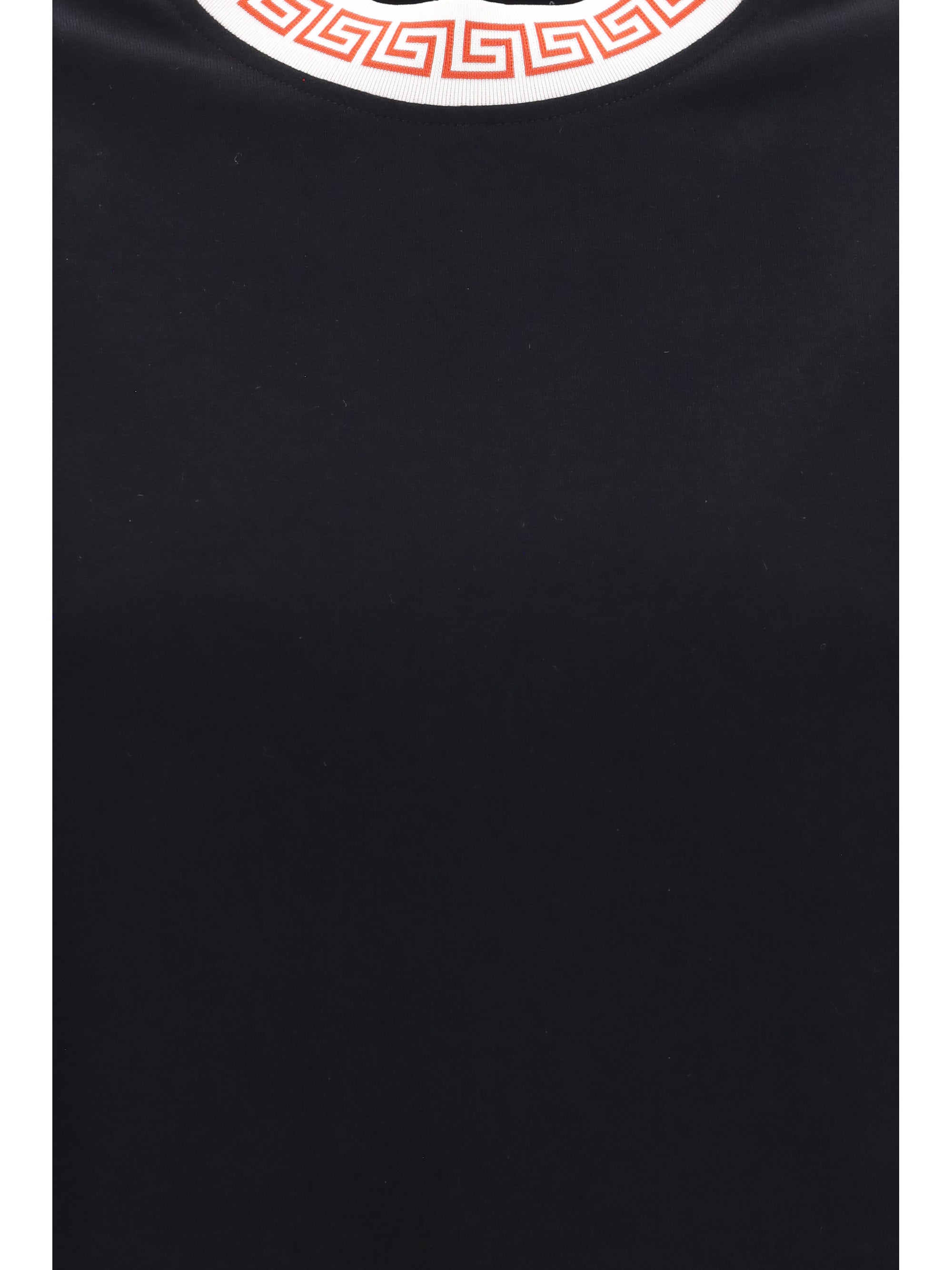 t-shirt with greca details