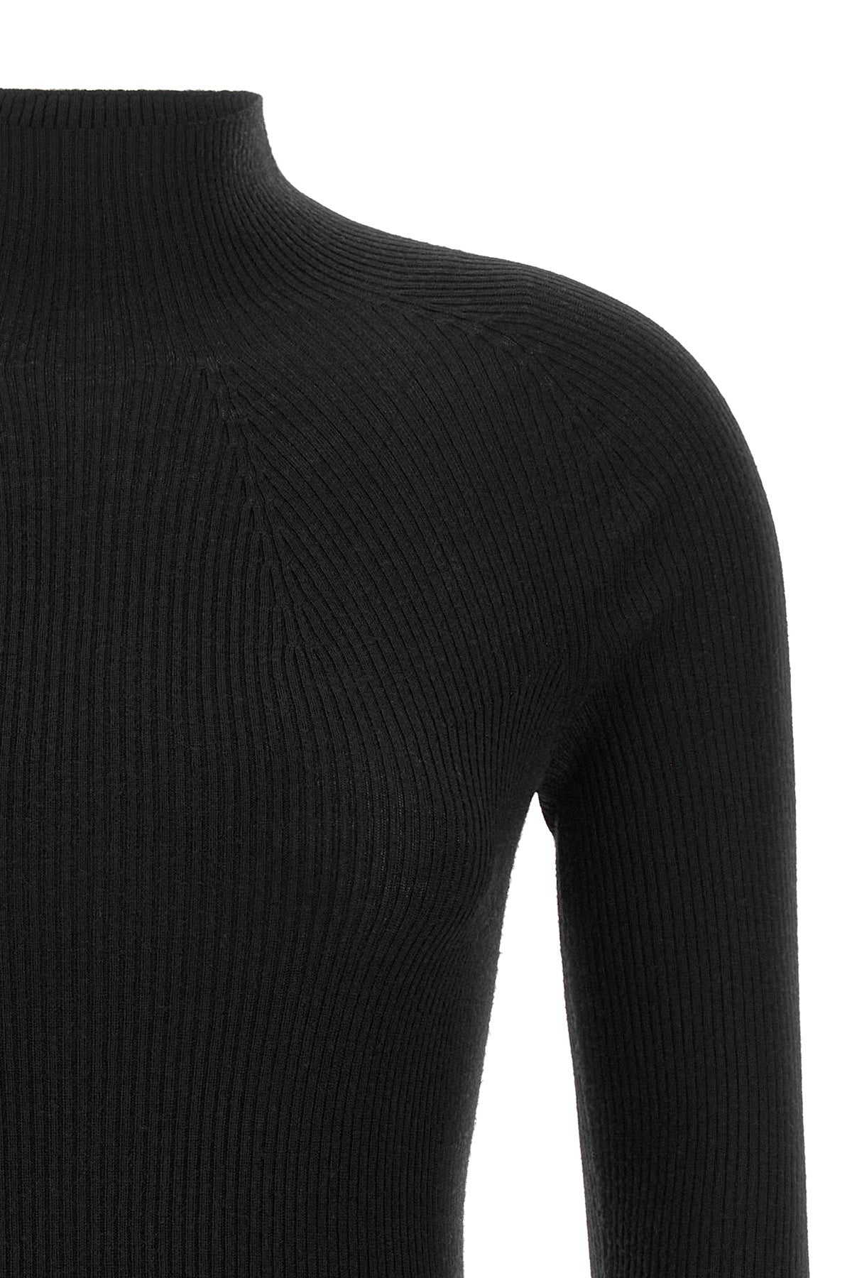 the peserico sweater in pure virgin wool stands out for an all-over ribbed workm
