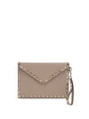 medium flat pouch | rockstud | vitello s