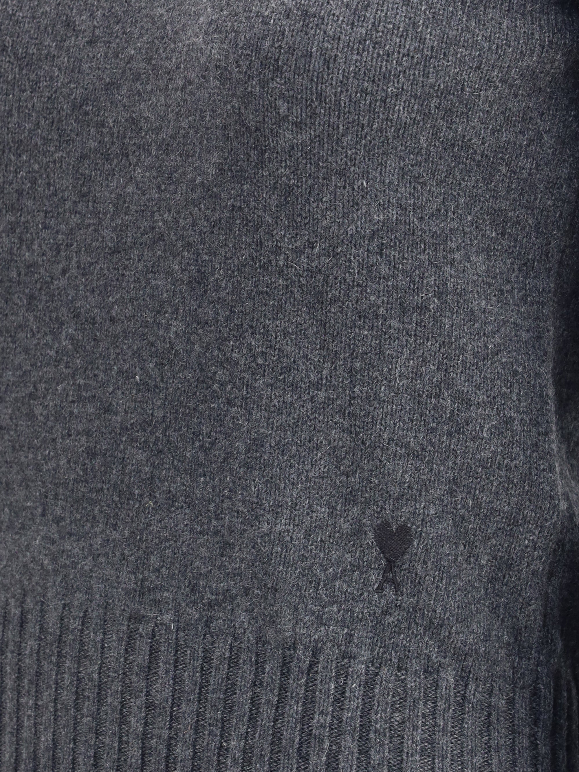 AMI PARIS L ami de coeur sweater