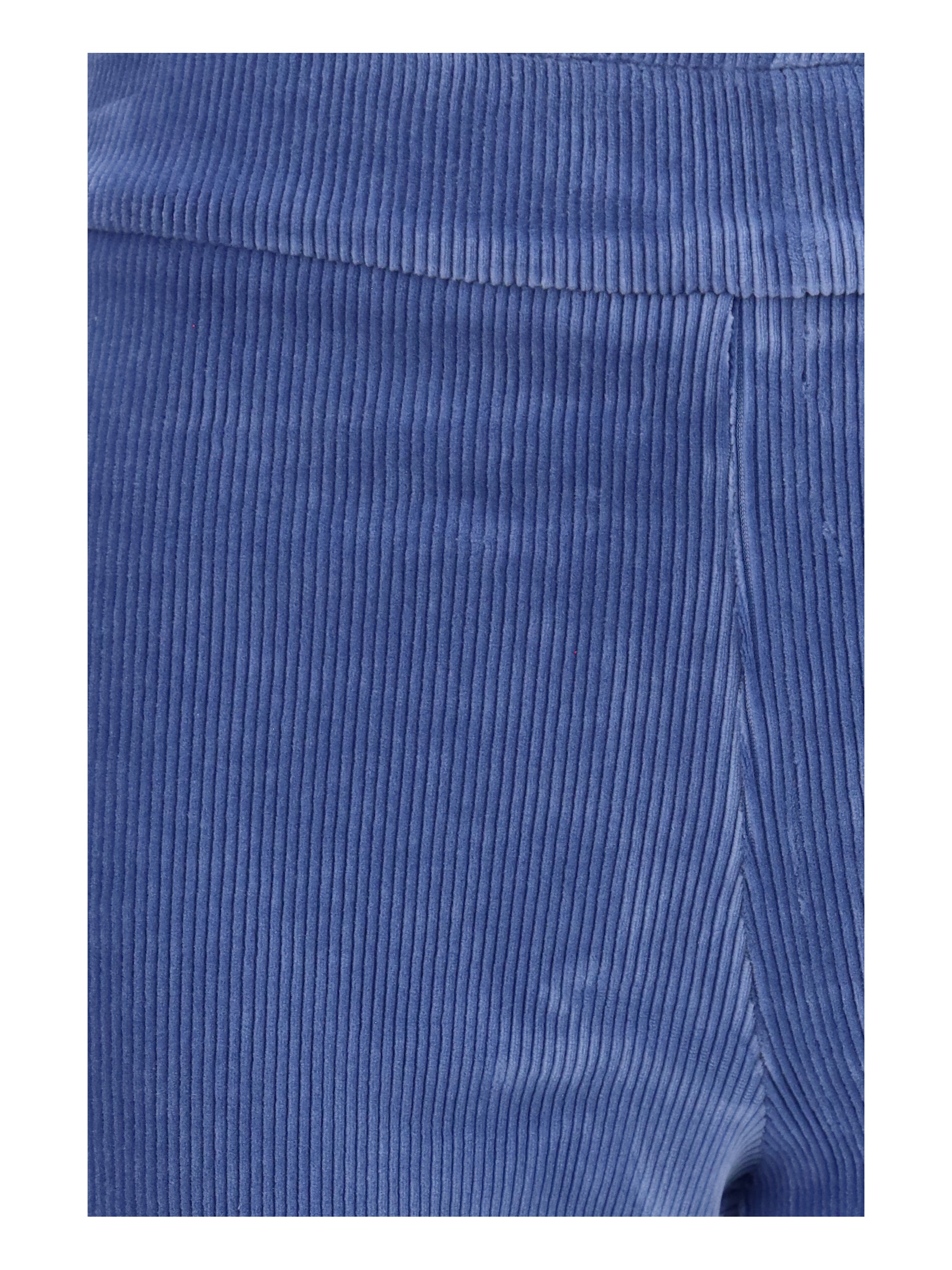 leo pants