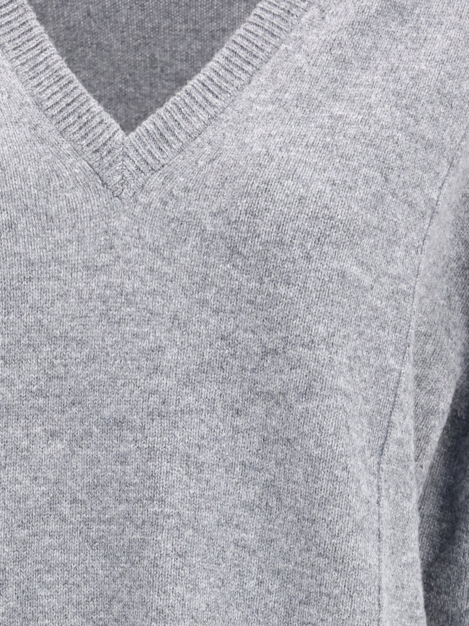 JIL SANDER 34 v neck sweater