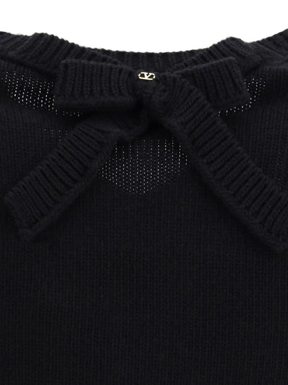 VALENTINO M wool sweater with a bow at the back