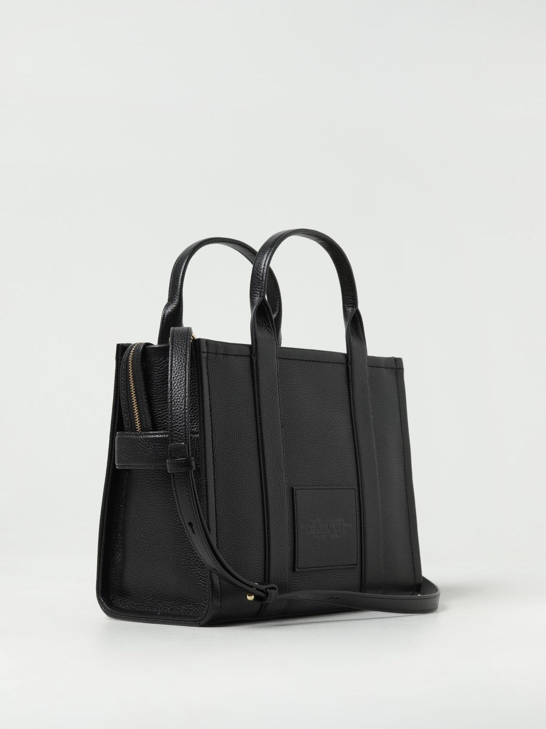 the medium tote bag in grained leather