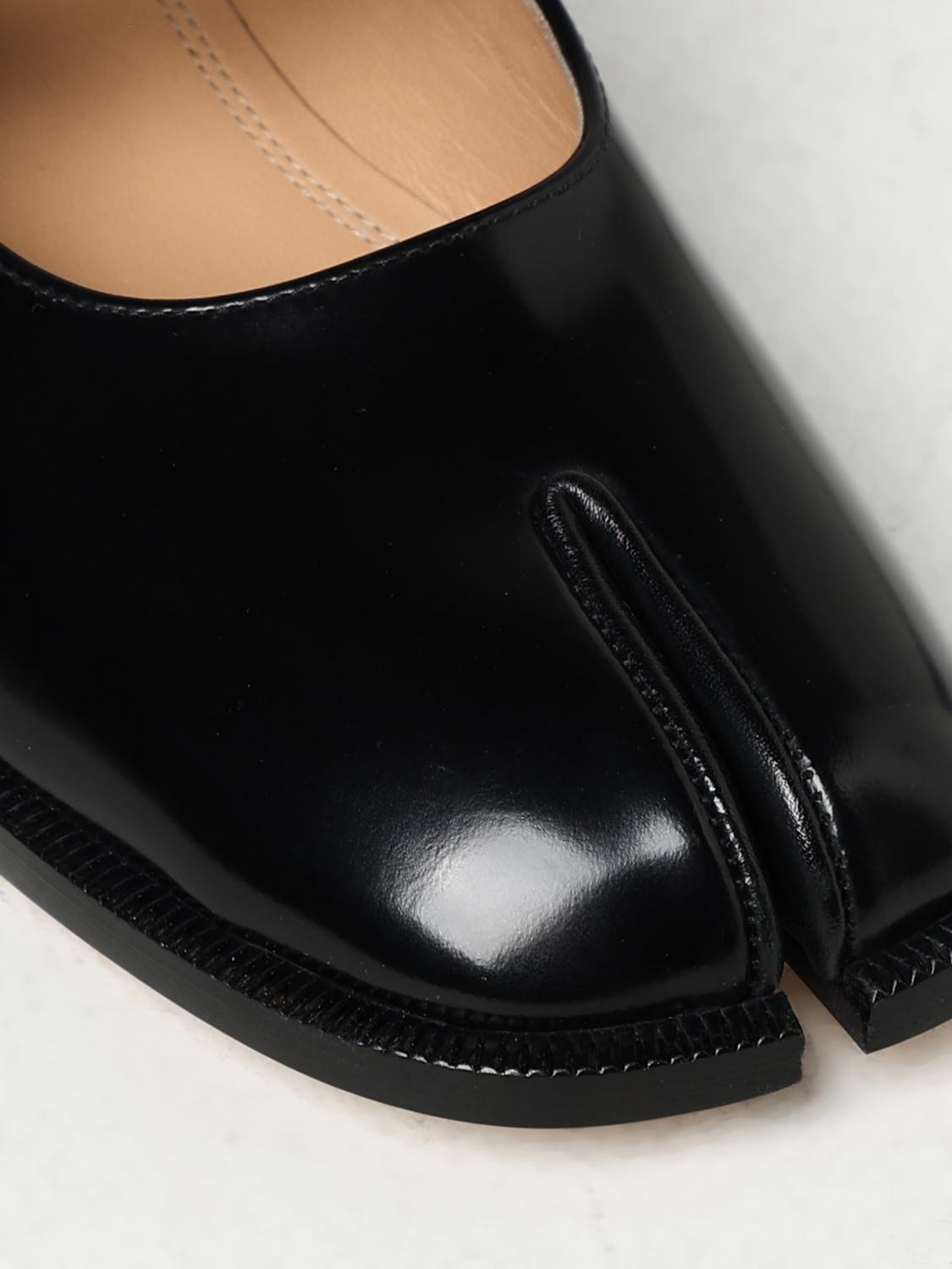 woman's ballet flat