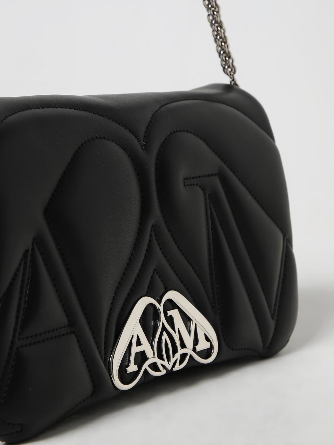 woman's shoulder bag