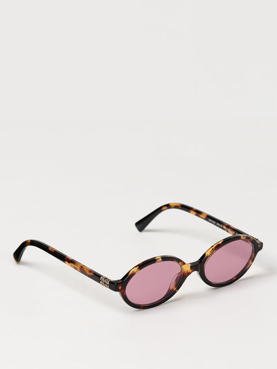 woman's sunglasses