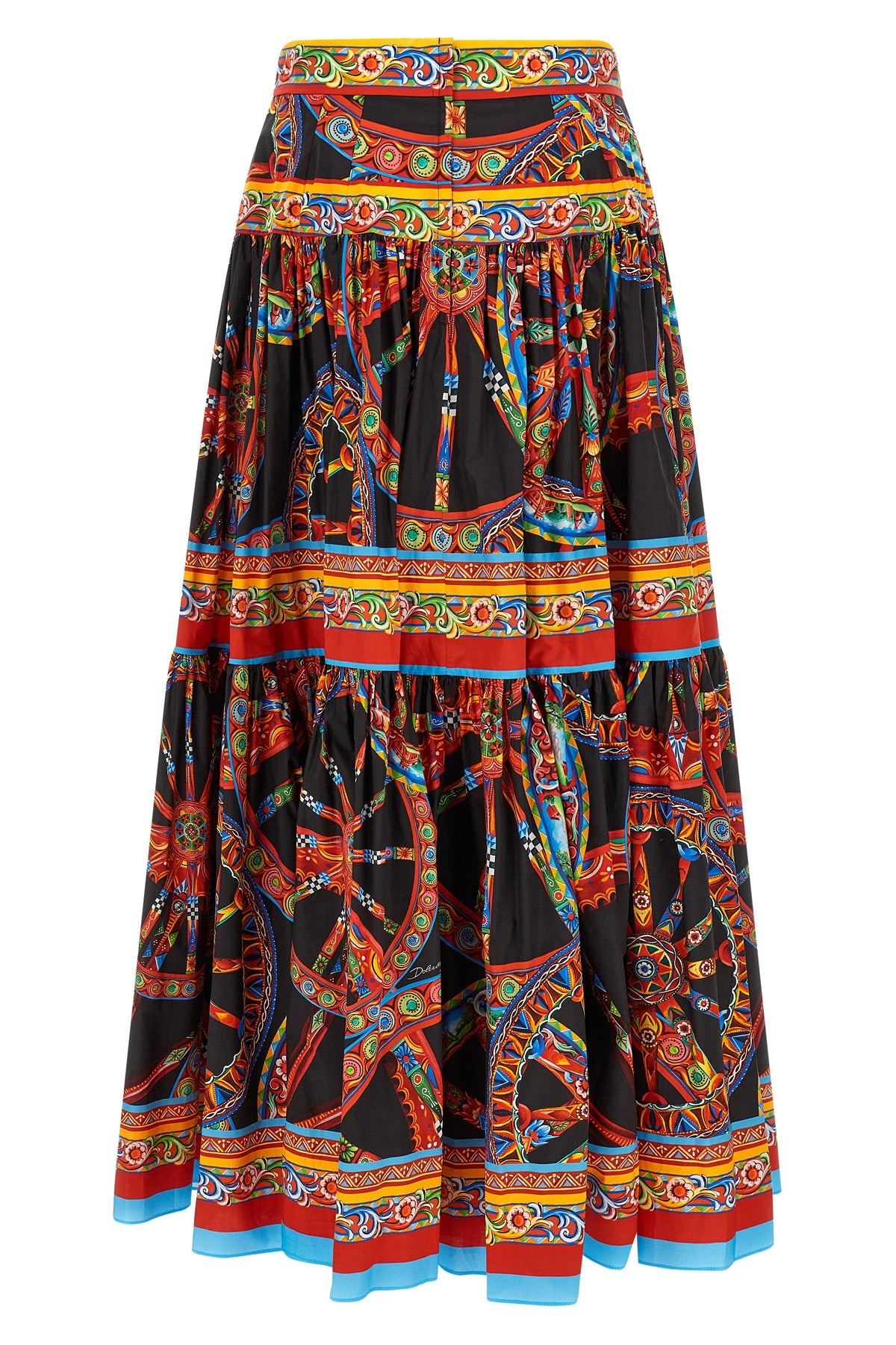the dolce&gabbana maxi skirt defines the volumes through a sartorial constructio