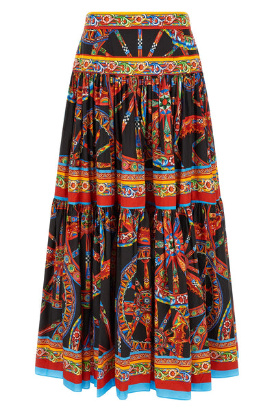 the dolce&gabbana maxi skirt defines the volumes through a sartorial constructio