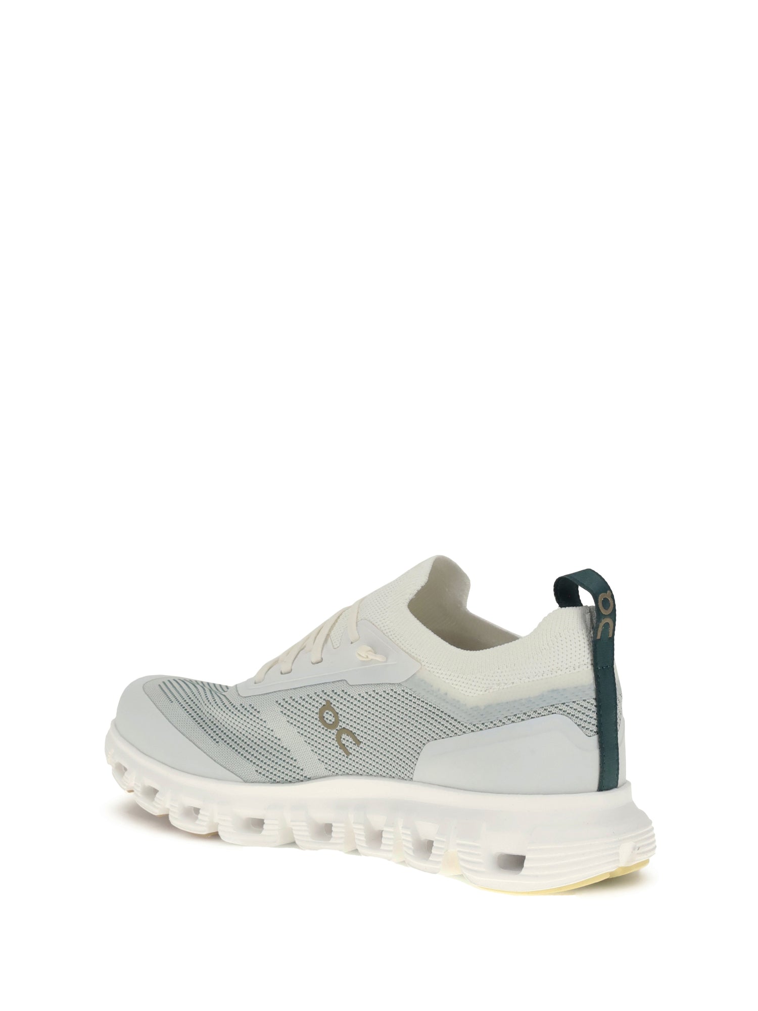 ON 5 cloud 6 versa sneakers