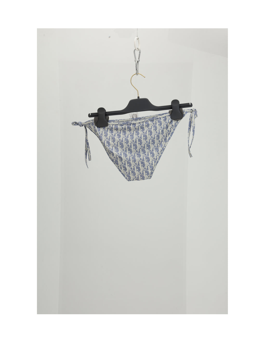 DIOR S lingerie et mai
