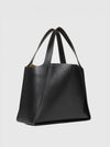 woman's tote bag