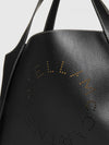 woman's tote bag