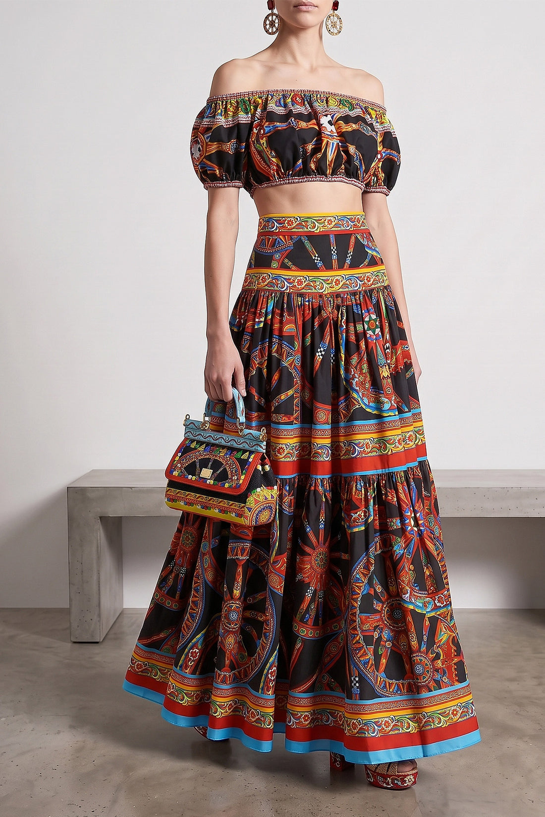 DOLCE &amp; GABBANA 40 the top