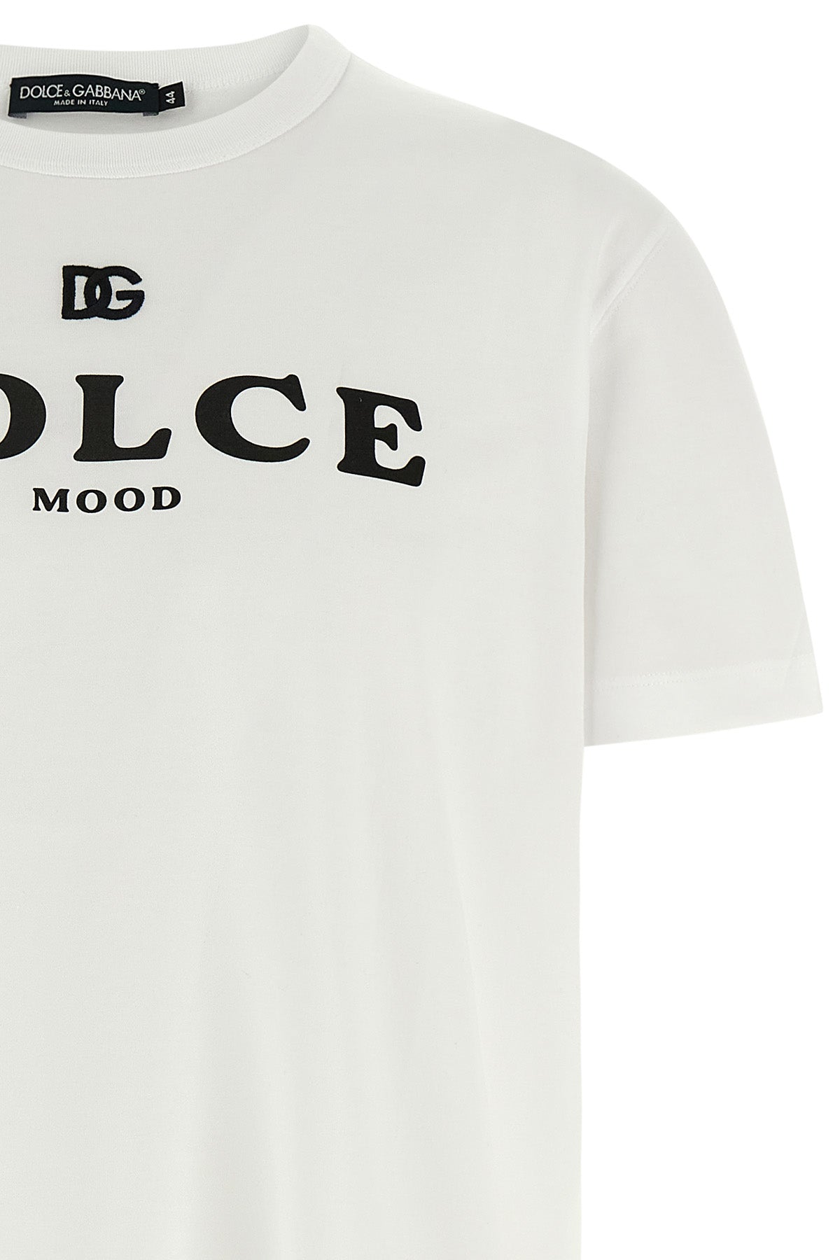 the dolce & gabbana t-shirt redefines the codes of casual dress through a produc