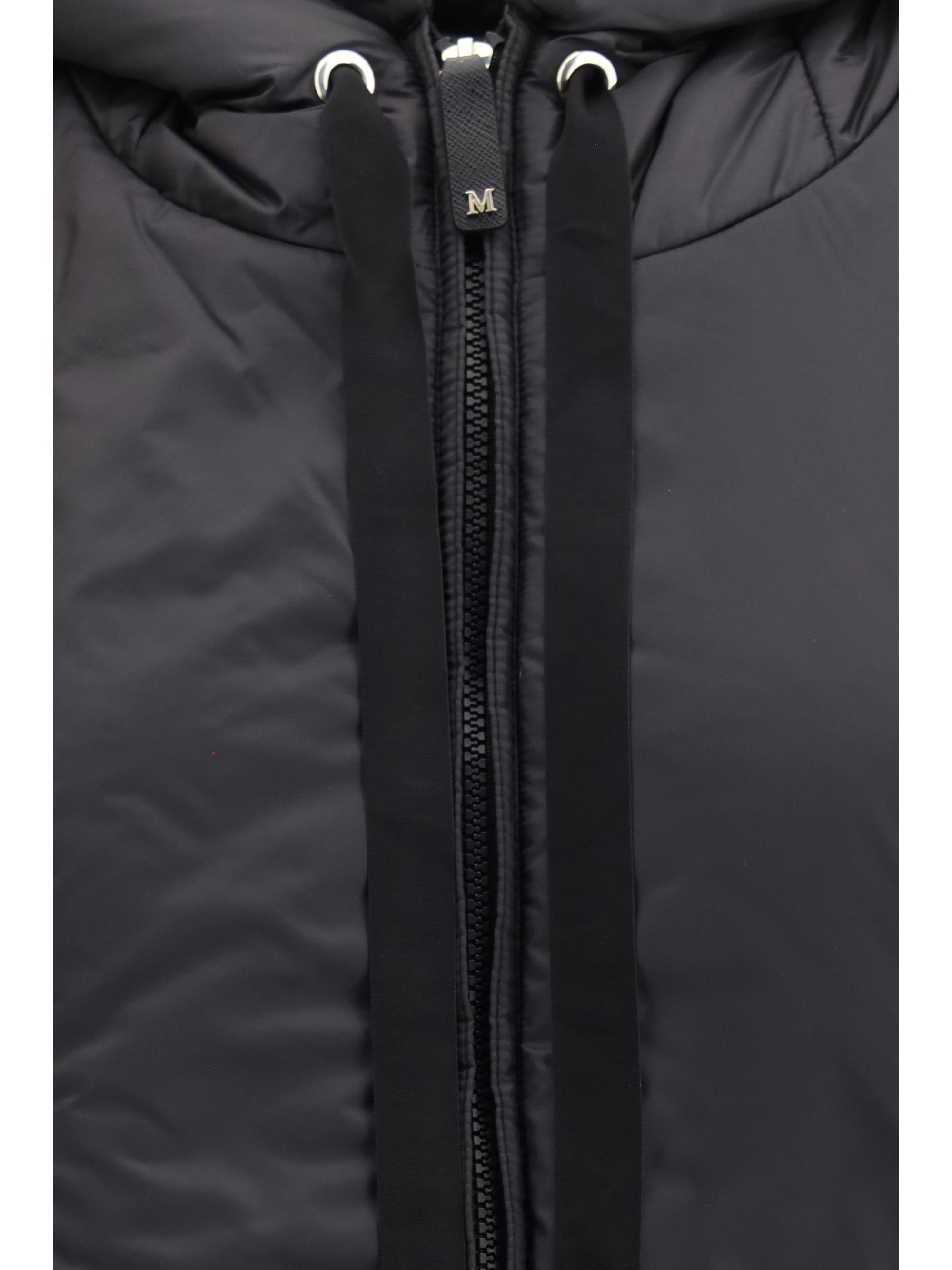 hooded padded vest in water repellent canvas