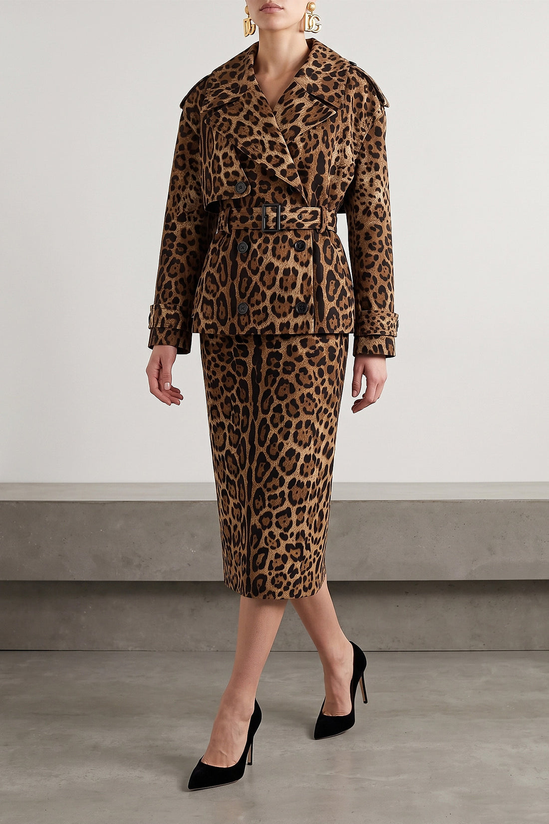 DOLCE &amp; GABBANA 38 the dolce &amp; gabbana double-breasted trench coat reinterprets classic outerwear t